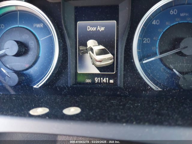 4T1BD1FK8FU148065 Toyota Camry Hybrid Xle