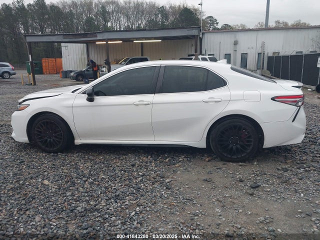 4T1B11HKXKU706000 Toyota CAMRY SE