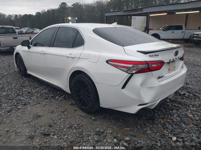 4T1B11HKXKU706000 Toyota CAMRY SE