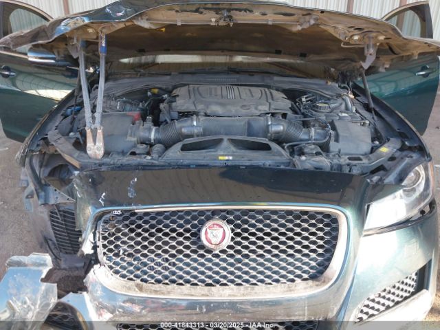 2017 JAGUAR XF SAJBD4BV8HCY44098 Photo 9