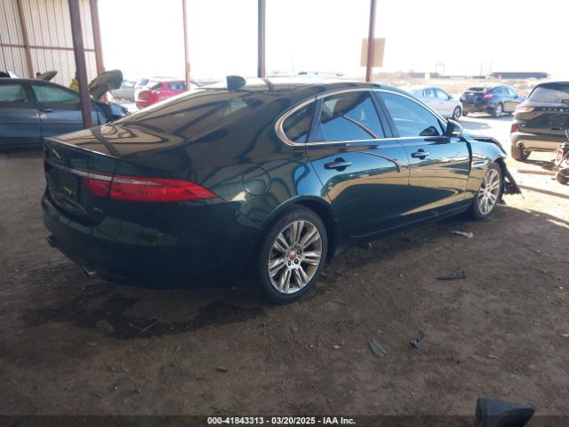 2017 JAGUAR XF SAJBD4BV8HCY44098 Photo 3