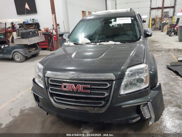 2GKFLUE38H6333212 GMC Terrain Slt