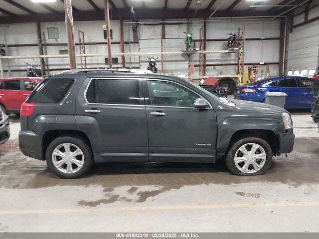 2GKFLUE38H6333212 GMC Terrain Slt