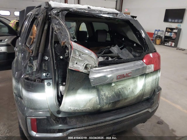 2GKFLUE38H6333212 GMC Terrain Slt
