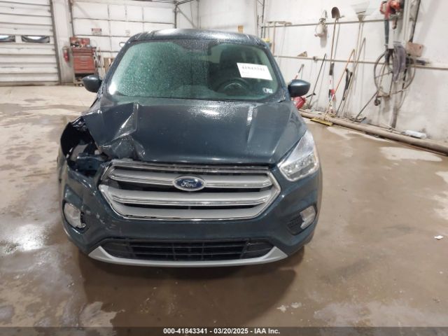 1FMCU9GD2KUA31904 Ford ESCAPE SE