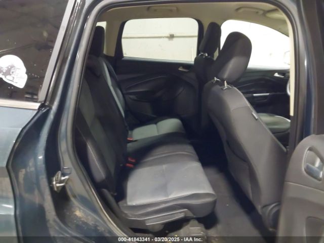 1FMCU9GD2KUA31904 Ford ESCAPE SE