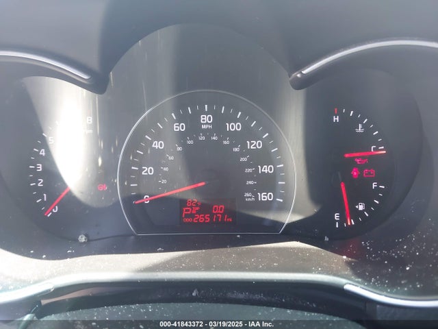 5XYKT3A64EG501785 KIA SORENTO LX