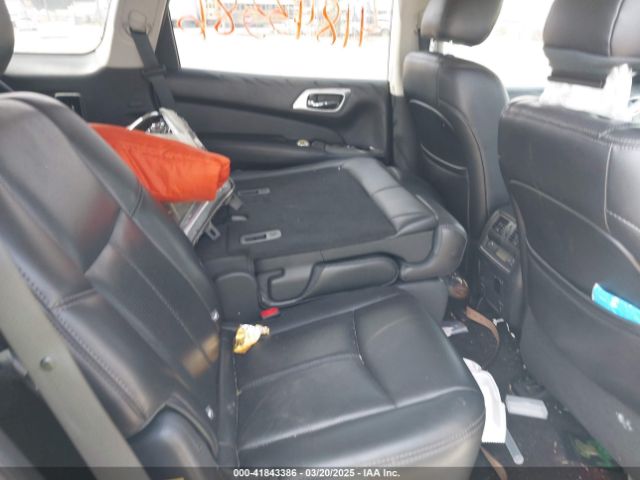 5N1AR2MN7GC622840 Nissan Pathfinder Platinum