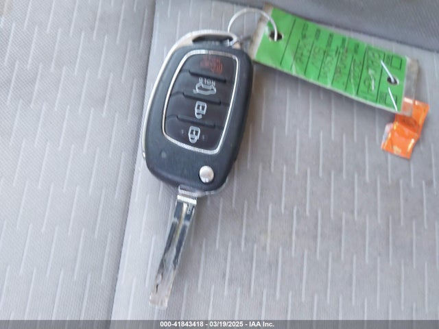 Hyundai TUCSON SE 2019 KM8J2CA4XKU880939 Image 11