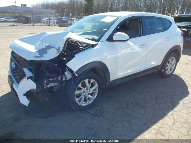 Hyundai TUCSON SE 2019 KM8J2CA4XKU880939 Image 2