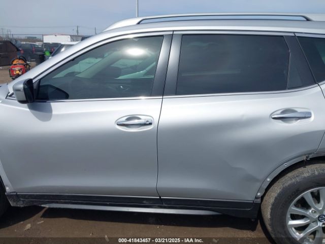 5N1AT2MT8LC715568 Nissan Rogue S Fwd