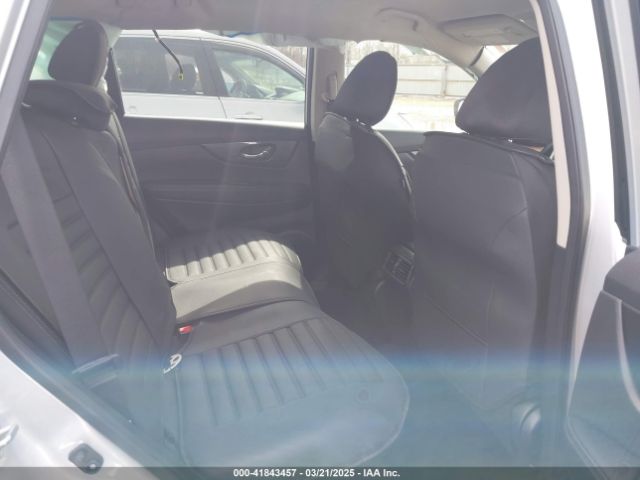 5N1AT2MT8LC715568 Nissan Rogue S Fwd