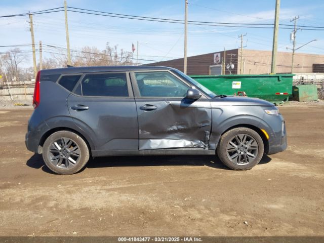 KNDJ33AU7M7783748 KIA SOUL EX