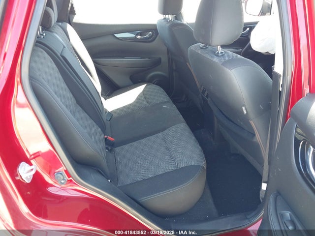 JN1BJ1CP1HW032990 Nissan Rogue Sport Sv