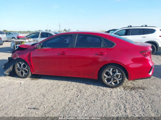 3KPF24AD8LE212962 KIA Forte Lxs