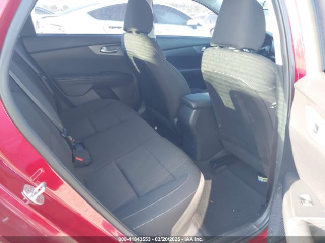 3KPF24AD8LE212962 KIA Forte Lxs