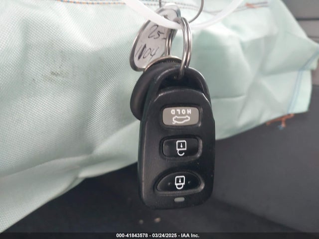 KMHD74LF6HU123080 Hyundai ELANTRA SE