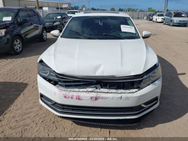 1VWBT7A37HC030895 Volkswagen Passat 1.8t Se
