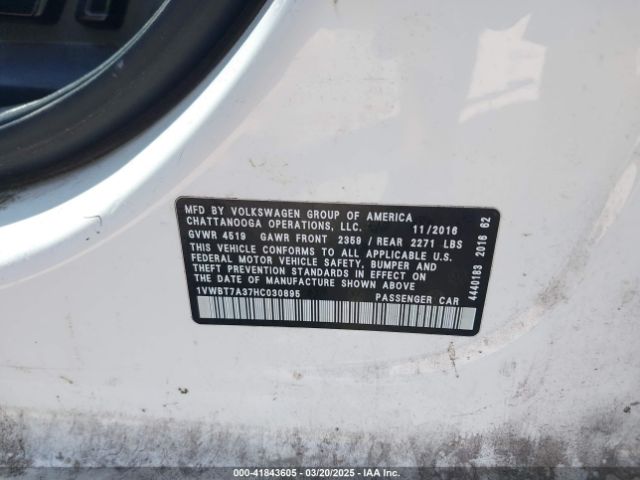 1VWBT7A37HC030895 Volkswagen Passat 1.8t Se