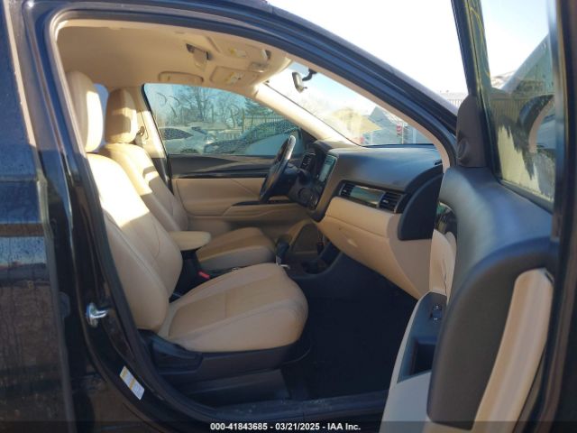 2016 MITSUBISHI OUTLANDER JA4AZ3A3XGZ064521 Photo 4