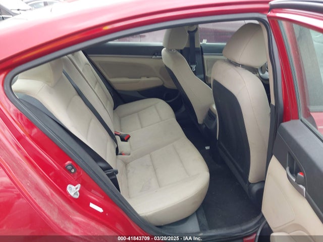 KMHD84LF7HU063355 Hyundai ELANTRA SE