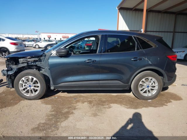 1FMCU0G6XNUA76560 Ford ESCAPE SE
