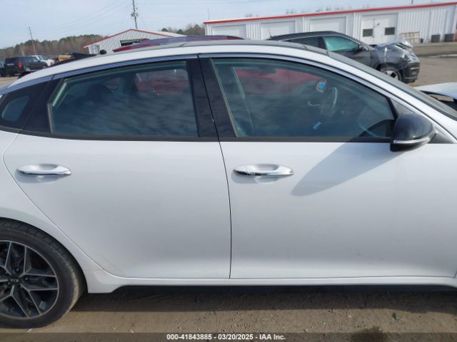 5XXGT4L3XLG440605 KIA Optima Se