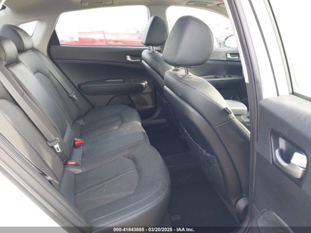5XXGT4L3XLG440605 KIA Optima Se