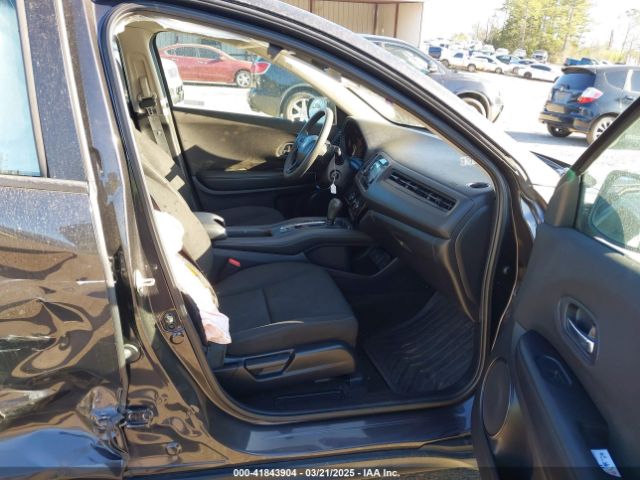 3CZRU6H37JG726863 Honda HR-V LX