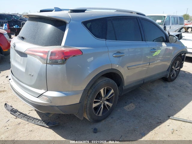 2T3WFREV0GW256260 Toyota Rav4 Xle