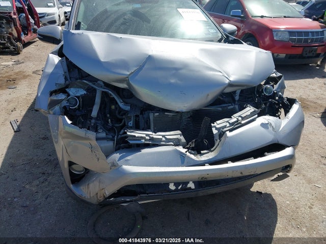 2T3WFREV0GW256260 Toyota Rav4 Xle