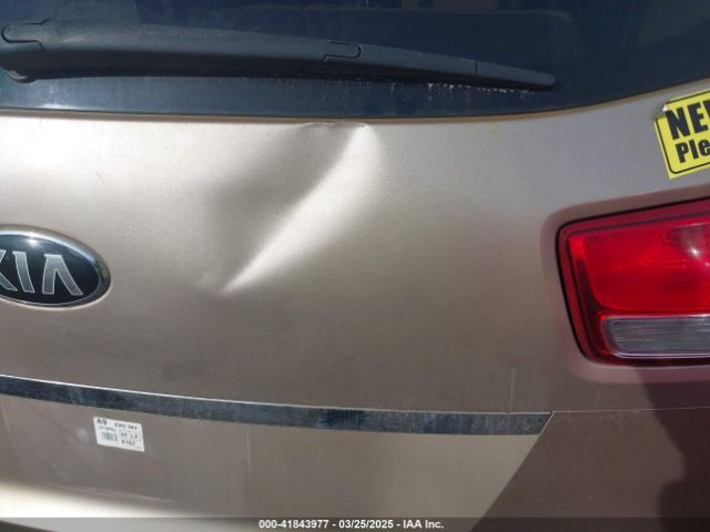 KNDMB5C15F6044093 KIA SEDONA LX