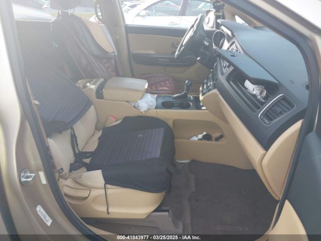 KNDMB5C15F6044093 KIA SEDONA LX