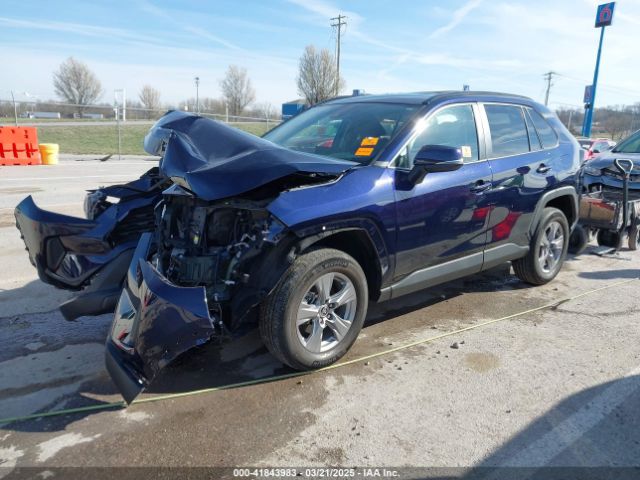 2T3P1RFV5NW253403 Toyota Rav4 Xle
