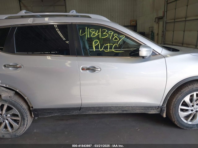 5N1AT2MV8EC873610 Nissan Rogue Sl
