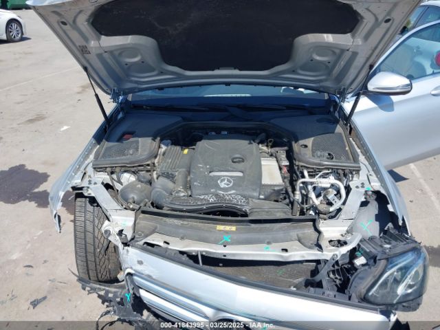 WDDZF4JB0JA472648 Mercedes-Benz E 300