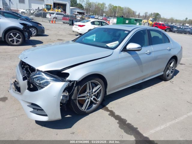 WDDZF4JB0JA472648 Mercedes-Benz E 300