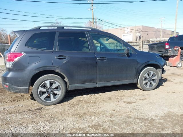 JF2SJAEC9JH411903 Subaru Forester 2.5i Premium