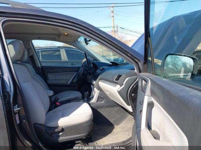 JF2SJAEC9JH411903 Subaru Forester 2.5i Premium