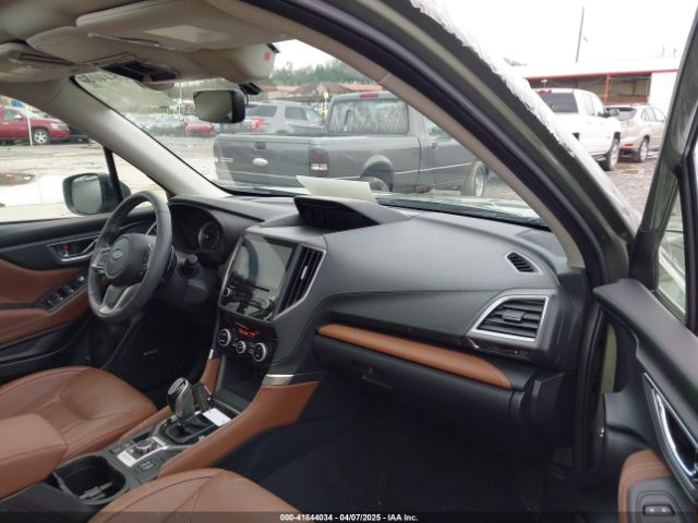 JF2SKAWC1KH545043 Subaru Forester Touring