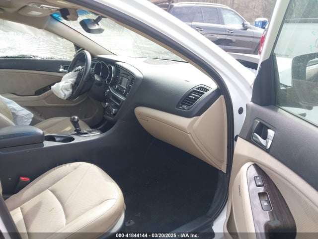 5XXGN4A72EG267827 KIA OPTIMA EX