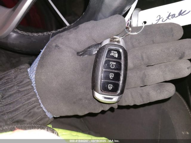 KMHRC8A38LU026229 Hyundai Venue Sel