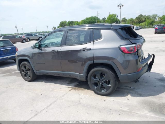 3C4NJDBB1JT402381 Jeep Compass Altitude 4x4