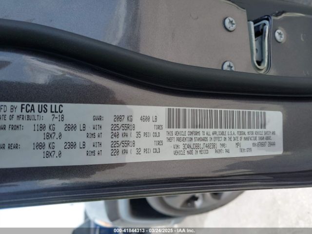3C4NJDBB1JT402381 Jeep Compass Altitude 4x4