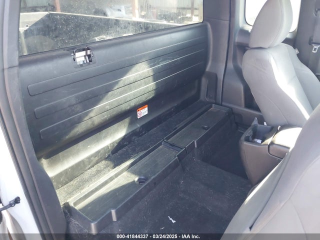 5TFRX5GNXGX068468 Toyota Tacoma Access Cab/sr/sr5