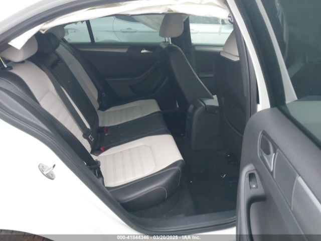 3VWD17AJ0GM394943 Volkswagen Jetta 1.8t Sport