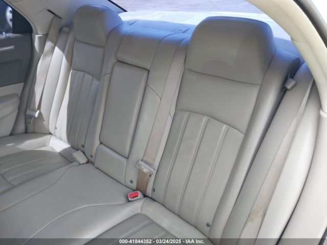 2010 CHRYSLER 300C 2C3CA6CT8AH292887 Photo 7
