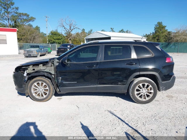 1C4PJLCB4MD227099 Jeep Cherokee Latitude Fwd