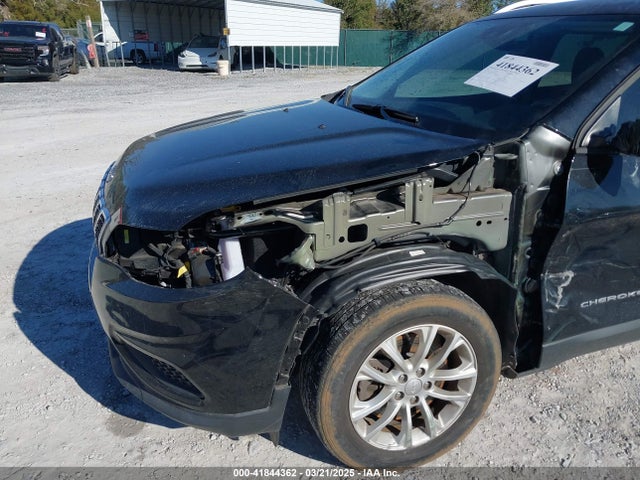 1C4PJLCB4MD227099 Jeep Cherokee Latitude Fwd