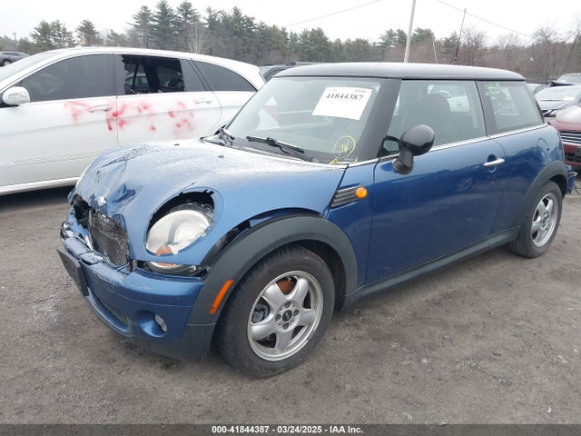 2009 MINI COOPER WMWMF33579TW72543 Photo 1